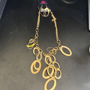 Paparazzi Gold Oval Cascade Necklace Set